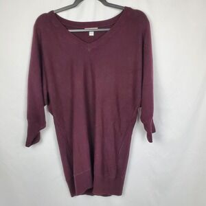 New York & Company Maroon V-Neck 3/4 Sleeve Ribbed Hem Sweater‎ Size Medium Soft